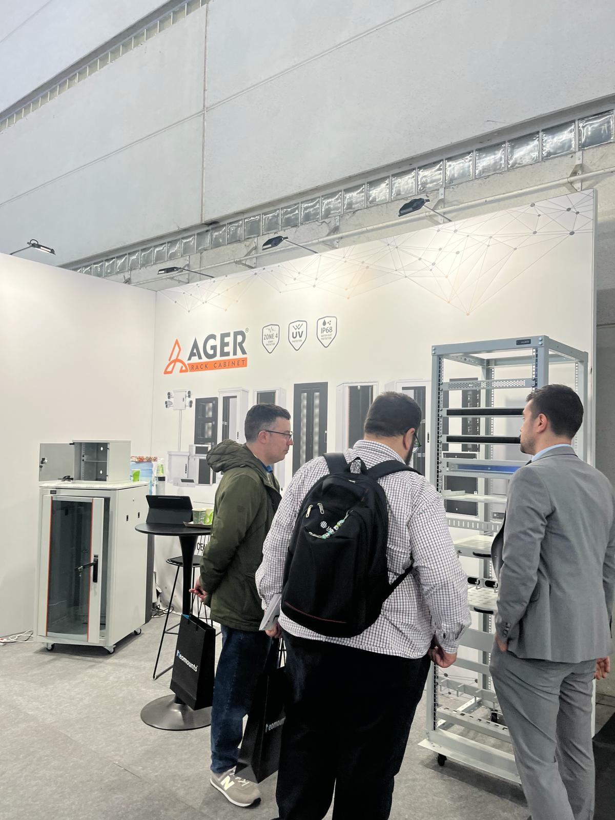 AGER Rack Cabinet olarak, 16–18 Ocak 2024 tarihlerinde Dubai’de düzenlenen Intersec 2024 fuarında global sektör temsilcileriyle bir araya geldik.